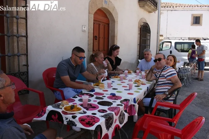 Paella organizada en Yecla de Yeltes por la Asociación Cultural La Muralla / SILVESTRE