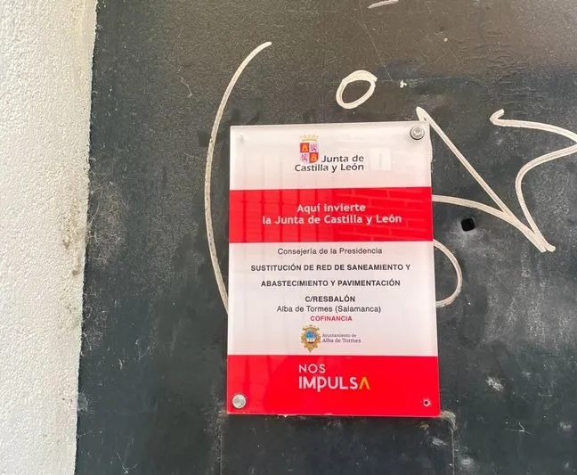 Foto 4 - Obras de renovaci&oacute;n de abastecimiento de la calle Resbal&oacute;n