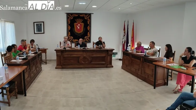 El primer pleno de la legislatura 2023-2027, de trámite, contó con una secretaria nombrada por la Diputación de Salamanca / CORRAL