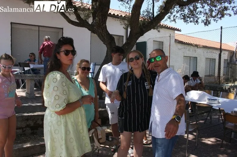 Gran paella en Cipérez para despedir las fiestas / SILVESTRE