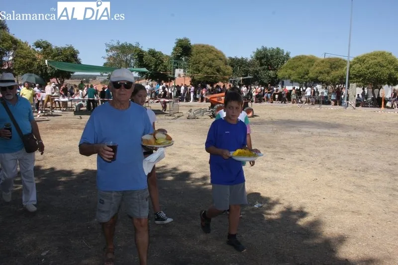 Gran paella en Cipérez para despedir las fiestas / SILVESTRE