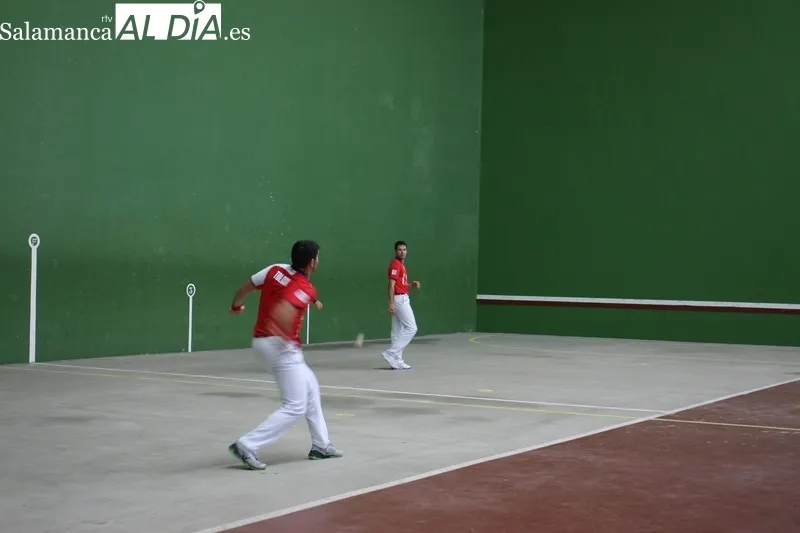 Partidos de pelota a mano en Vitigudino / SILVESTRE 