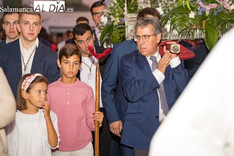 Foto 17 - La procesi&oacute;n del regreso a clausura de Santa Teresa, en im&aacute;genes