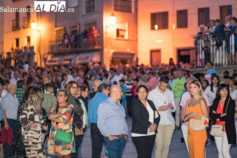 Foto 9 - La procesi&oacute;n del regreso a clausura de Santa Teresa, en im&aacute;genes