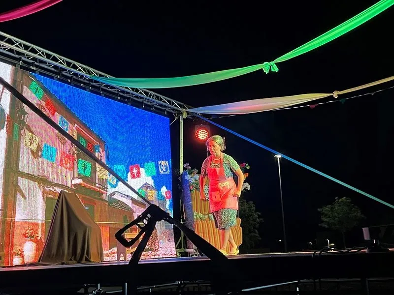 Foto 6 - El musical &lsquo;Recordando a Coco&rsquo; llena de ilusi&oacute;n el Recinto Ferial de Carbajosa