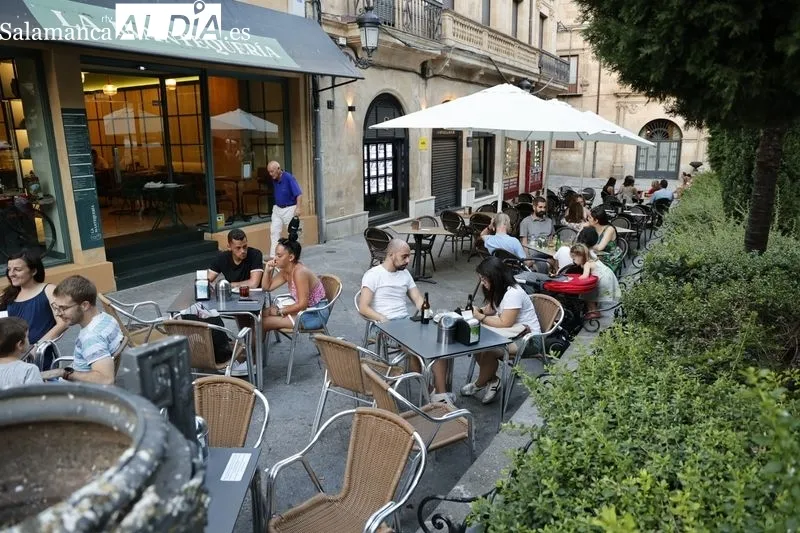 Terrazas en la Gastrozona Libertad, en la plaza del mismo nombre. Foto de David Sañudo