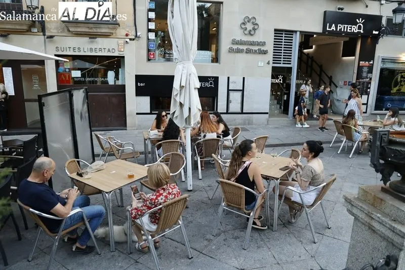 Terrazas en la Gastrozona Libertad, en la plaza del mismo nombre. Foto de David Sañudo