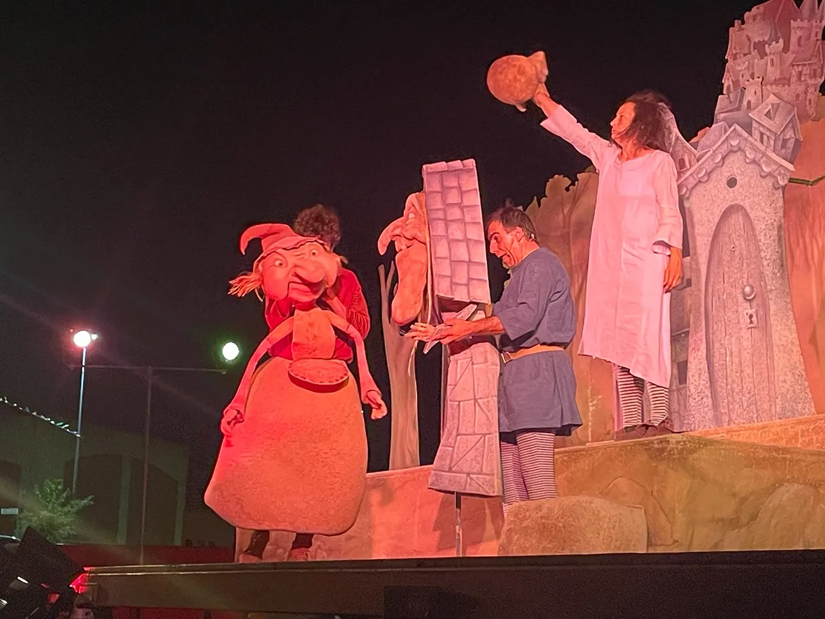 Foto 6 - Teatro Mutis lleva el mundo de las brujas a Carbajosa