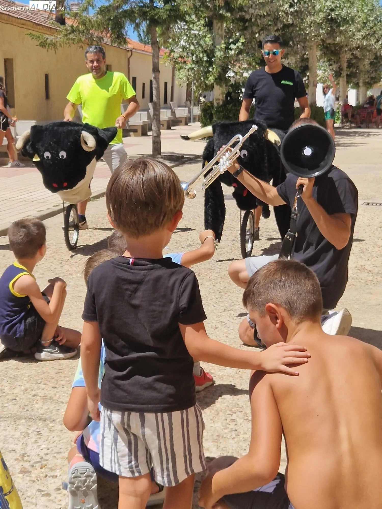 Foto 7 - Do&ntilde;inos disfruta de su tradicional paellada y los carretones