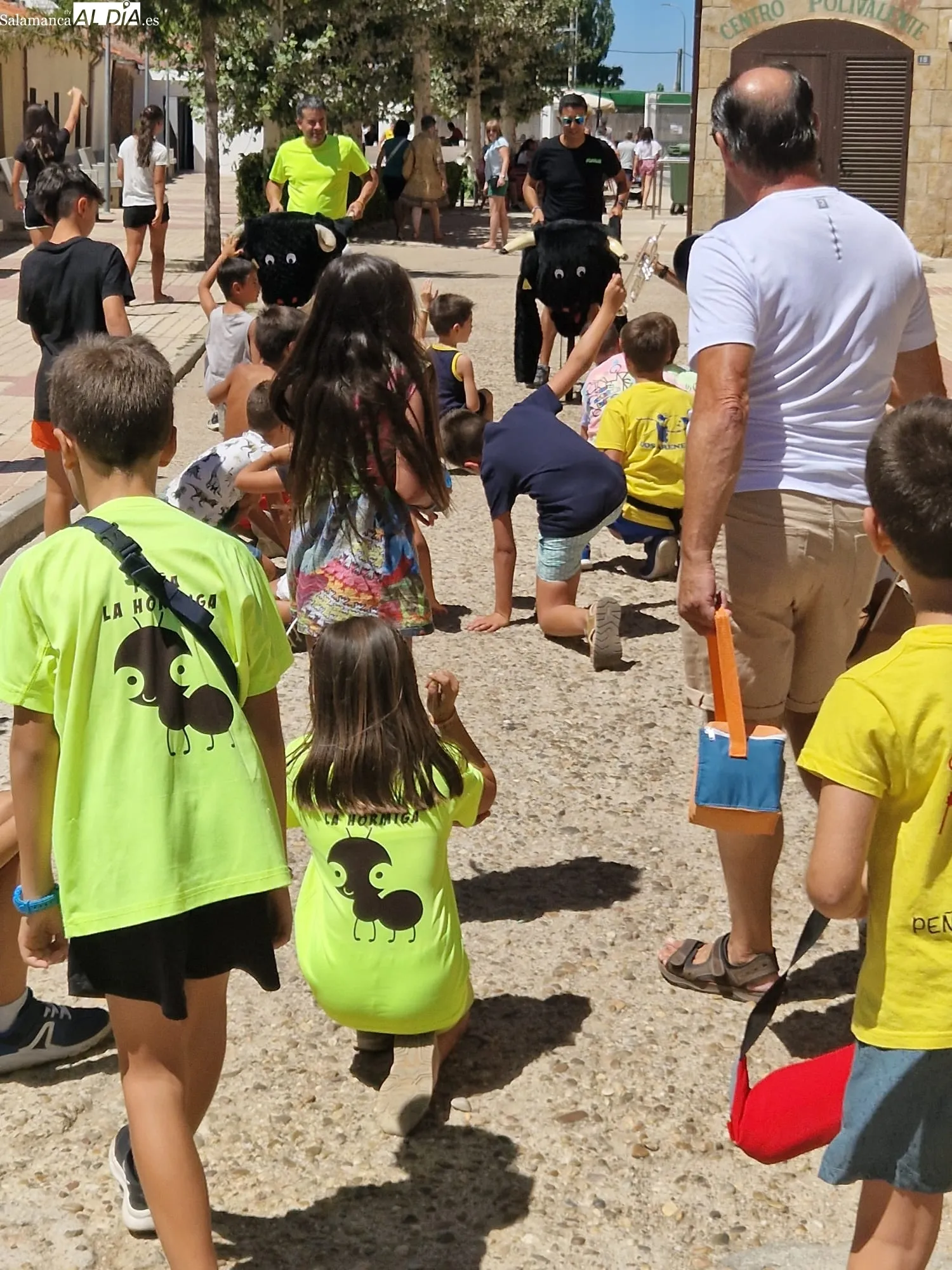 Foto 4 - Do&ntilde;inos disfruta de su tradicional paellada y los carretones