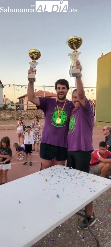 III Torneo de Frontenis de Saldeana con 14 parejas participantes 