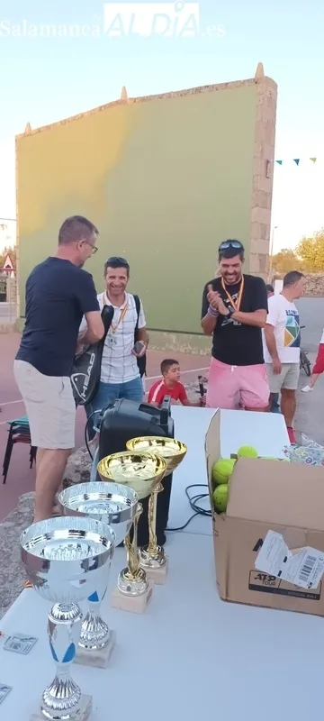 III Torneo de Frontenis de Saldeana con 14 parejas participantes 