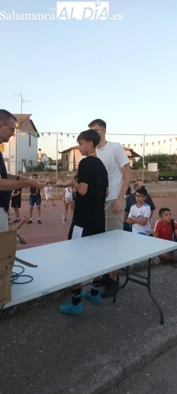 III Torneo de Frontenis de Saldeana con 14 parejas participantes 