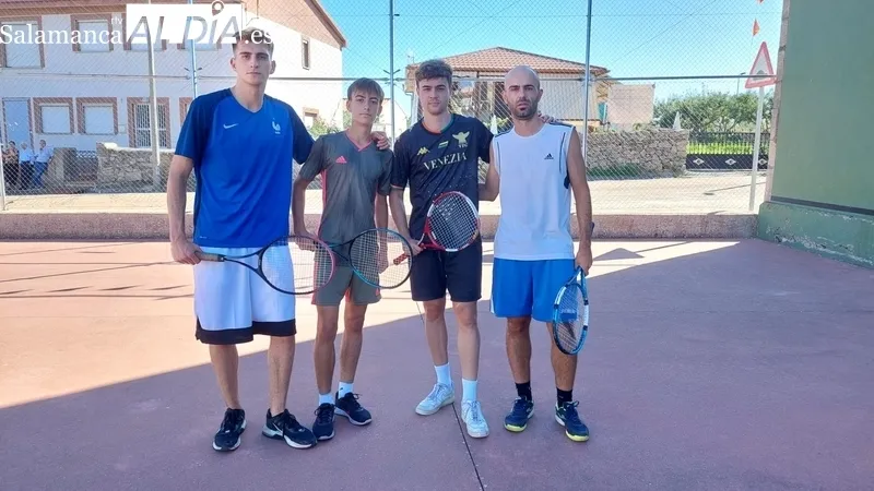 III Torneo de Frontenis de Saldeana con 14 parejas participantes 