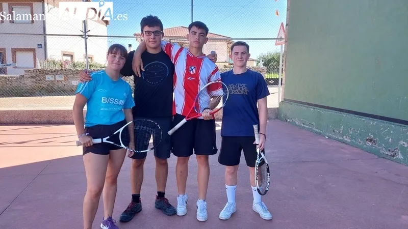 III Torneo de Frontenis de Saldeana con 14 parejas participantes 