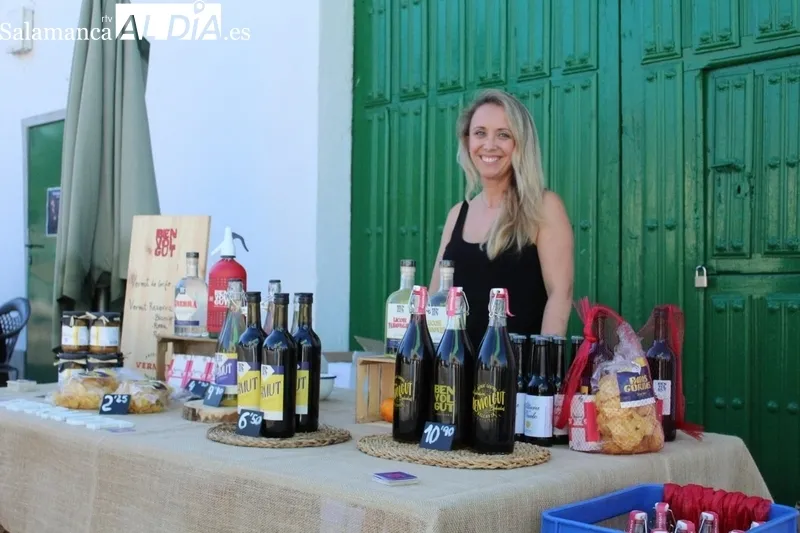 Éxito de feriantes y público en la primera edición de la Feria-Mercadillo de Aldeadávila de la Ribera / FOTOS: CORRAL Y SAIRA ANDRÉS 
