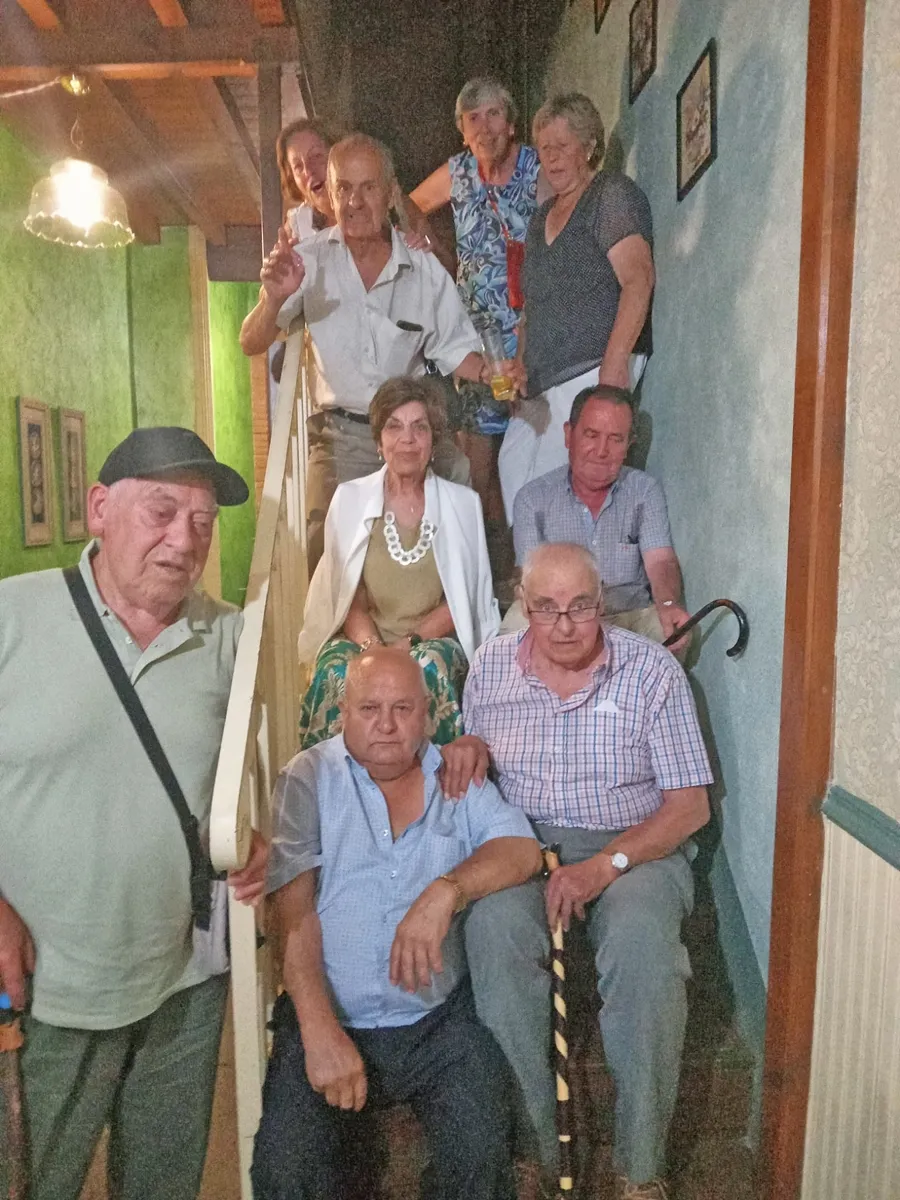 Foto 2 - Quintas/os del 48 de Ahigal de los Aceiteros fortalecen su amistad