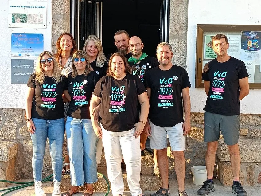 Foto 5 - Quintos del 73 y 63 unidos en las fiestas de Villar de Ciervo