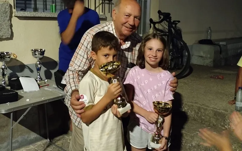 Campeonatos de petanca y entrega de trofeos