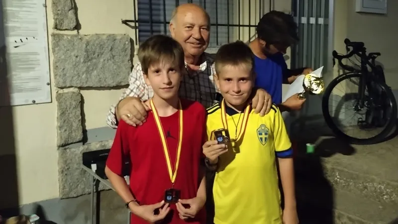 Campeonatos de petanca y entrega de trofeos