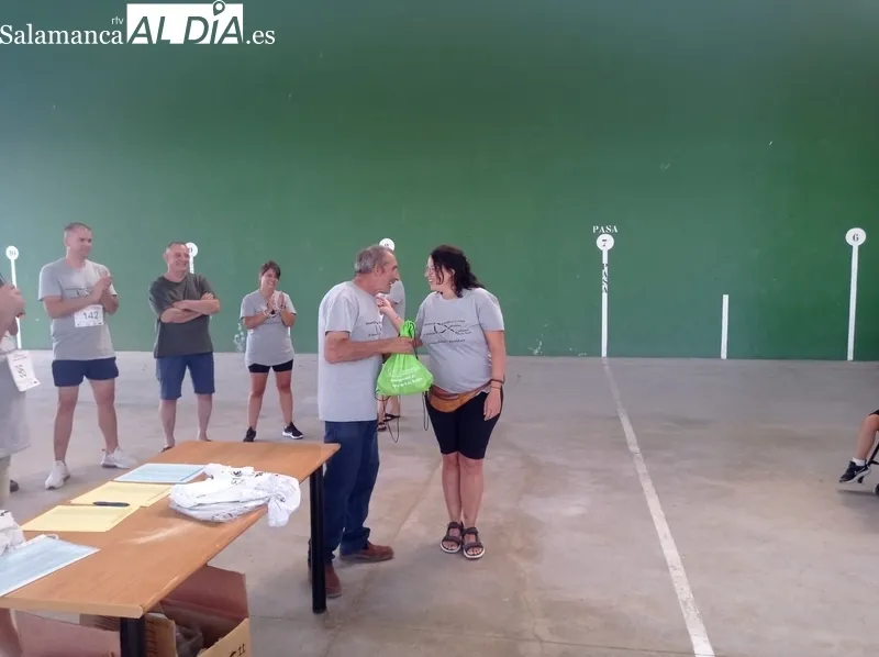 En torno a 200 participantes ponían fin este sábado al VIII Triatlón ‘Conectando pueblos’ 