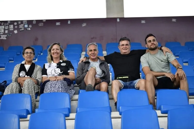Foto 8 - El Reina Sof&iacute;a vuelve a disfrutar de Unionistas y la Primera Federaci&oacute;n una temporada m&aacute;s