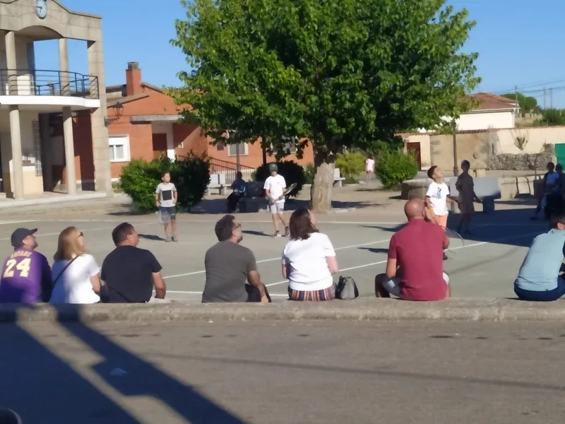 Manualidades y deporte han animado estos días previos a los platos fuertes de las fiestas 