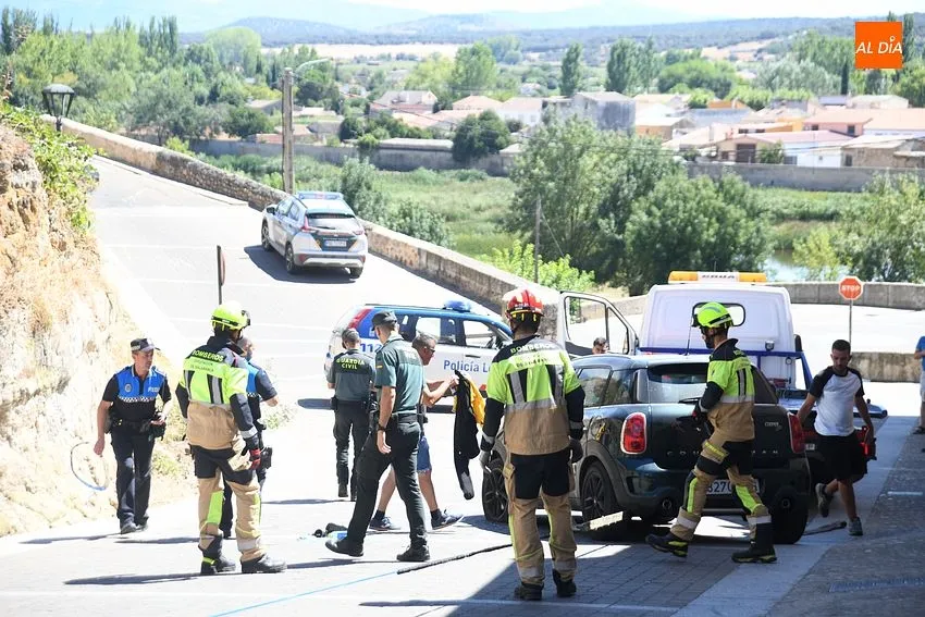 Foto 3 - Vuelca un veh&iacute;culo tras una ins&oacute;lita bajada sin conductor desde La Colada