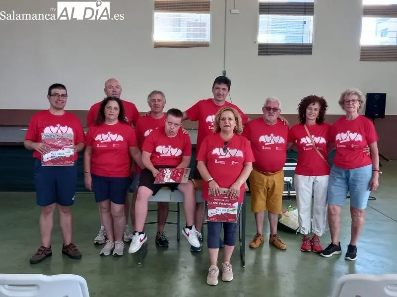 Foto 3 - Galinduste tiende la mano a la 'Fundaci&oacute;n Aviva'