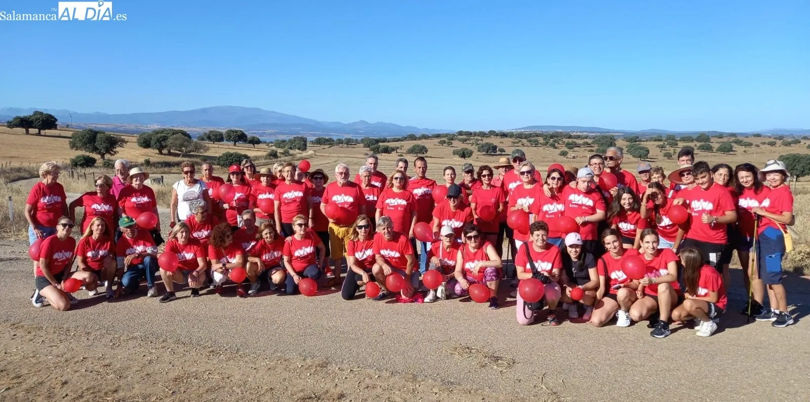 Foto 2 - Galinduste tiende la mano a la 'Fundaci&oacute;n Aviva'