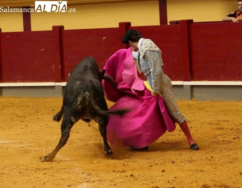 Foto 8 - Crist&oacute;bal Arenas conquista el Bols&iacute;n Taurino Botijo de Filigrana