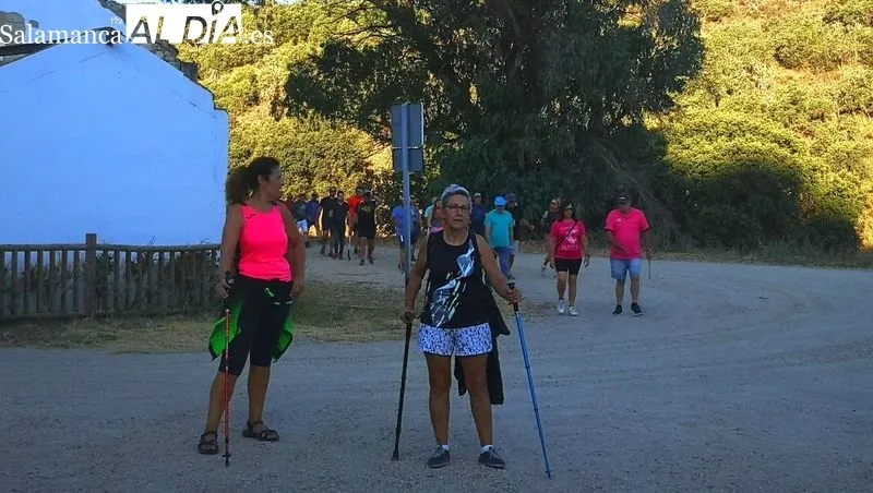 Foto 11 - La caminata a la estaci&oacute;n de Valdenoguera cierra las actividades festivas en La Fregeneda