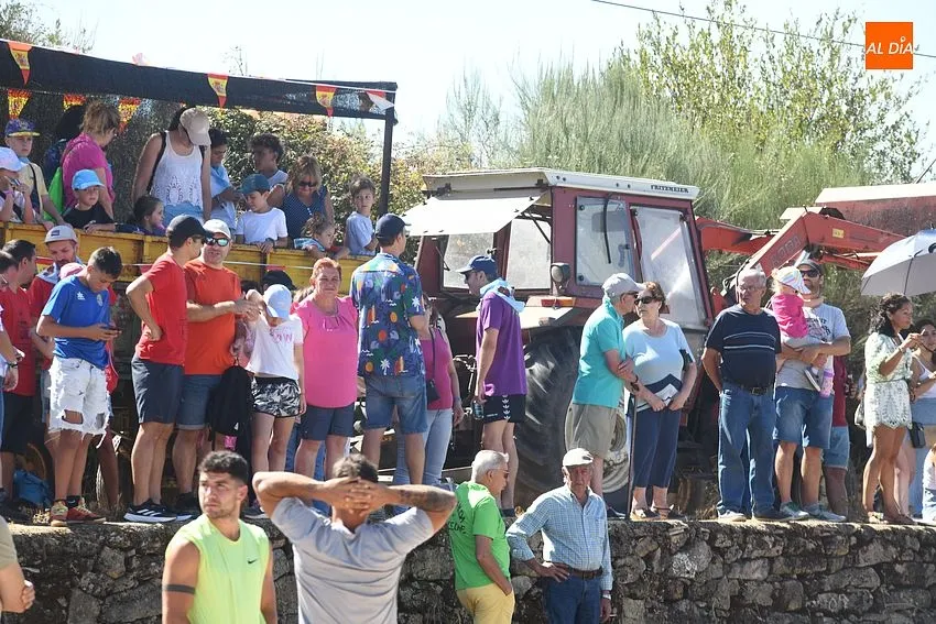 encierro a caballo casillas de flores