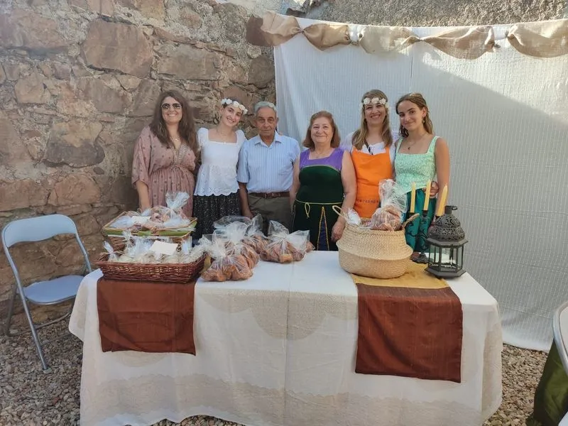 Foto 2 - 'La Caraba' de Galinduste retoma la Feria Medieval