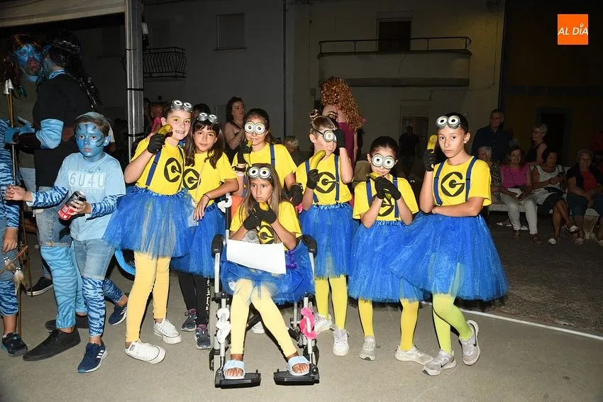 fiesta disfraces morasverdes