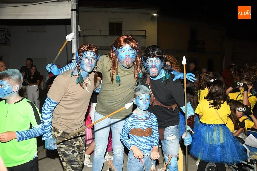 fiesta disfraces morasverdes