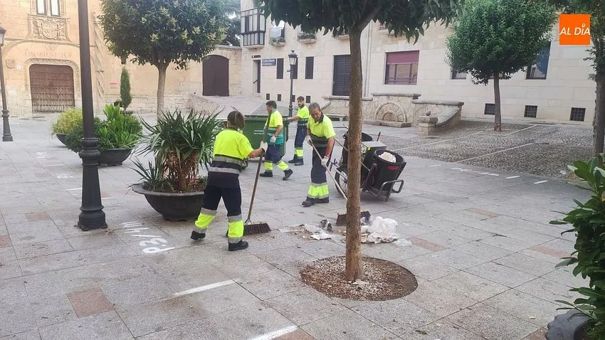 Foto 3 - El Martes Mayor dej&oacute; entre 7 y 8 toneladas m&aacute;s de basura que un d&iacute;a normal
