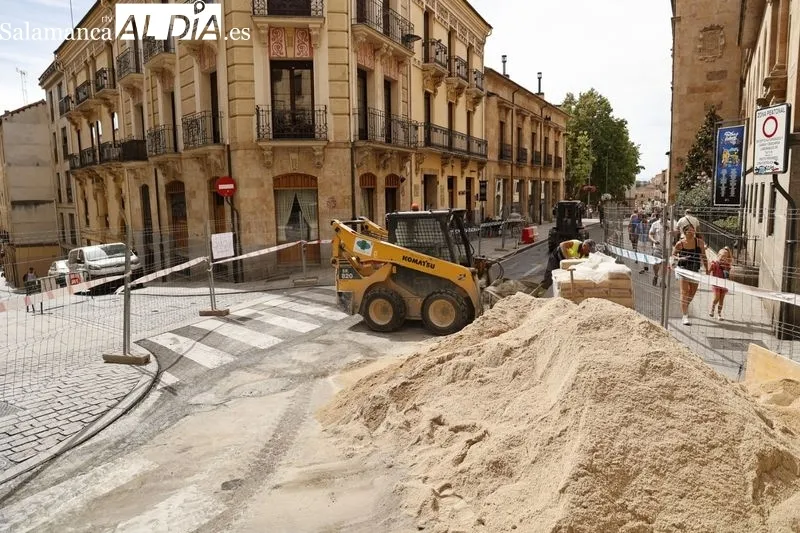 Obras de peatonalización en la Plaza del Mercado y en la calle San Pablo. Foto de David Sañudo