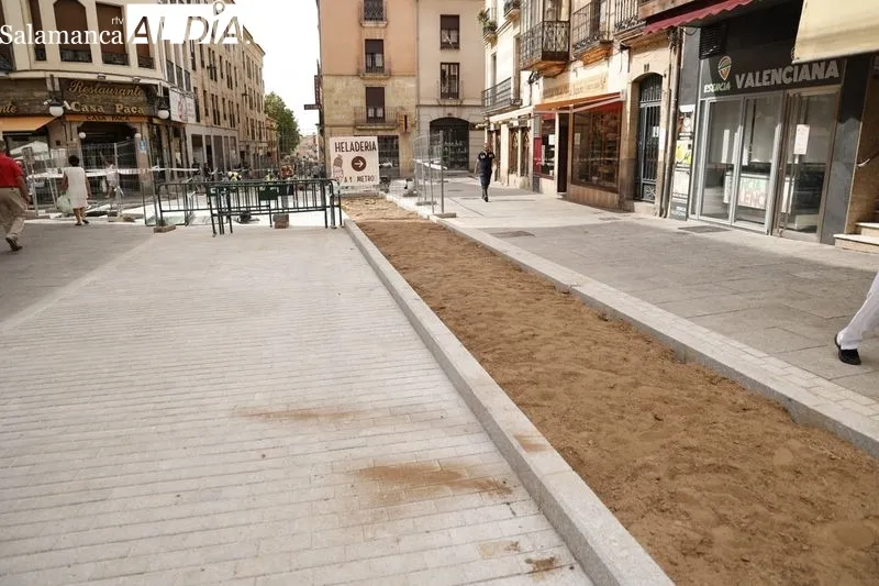 Obras de peatonalización en la Plaza del Mercado y en la calle San Pablo. Foto de David Sañudo