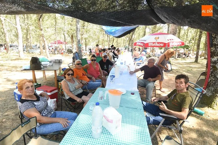 Foto 7 - R&iacute;o Fr&iacute;o acoge una paella popular para dar comienzo a las fiestas de San Ceferino