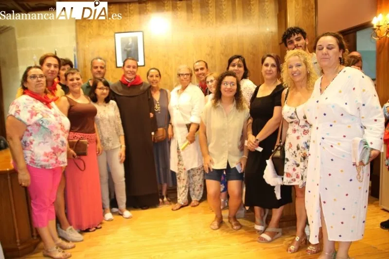 Foto 2 - El preg&oacute;n de Miguel &Aacute;ngel Gonz&aacute;lez resalta la riqueza del coraz&oacute;n teresiano y albense
