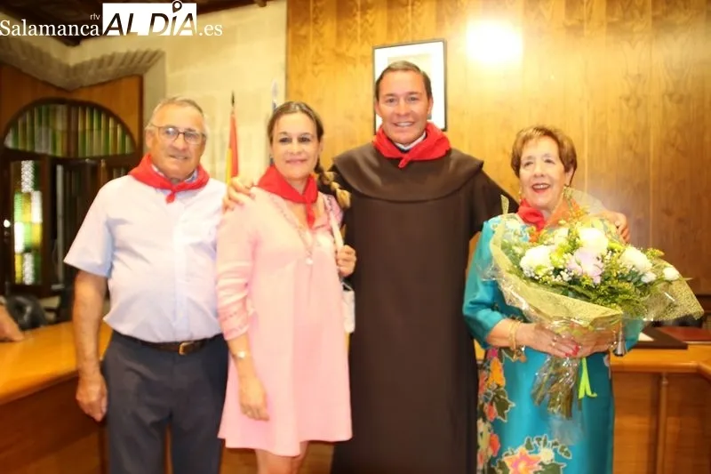 Foto 4 - El preg&oacute;n de Miguel &Aacute;ngel Gonz&aacute;lez resalta la riqueza del coraz&oacute;n teresiano y albense