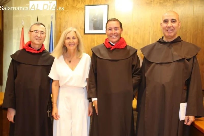 Foto 8 - El preg&oacute;n de Miguel &Aacute;ngel Gonz&aacute;lez resalta la riqueza del coraz&oacute;n teresiano y albense