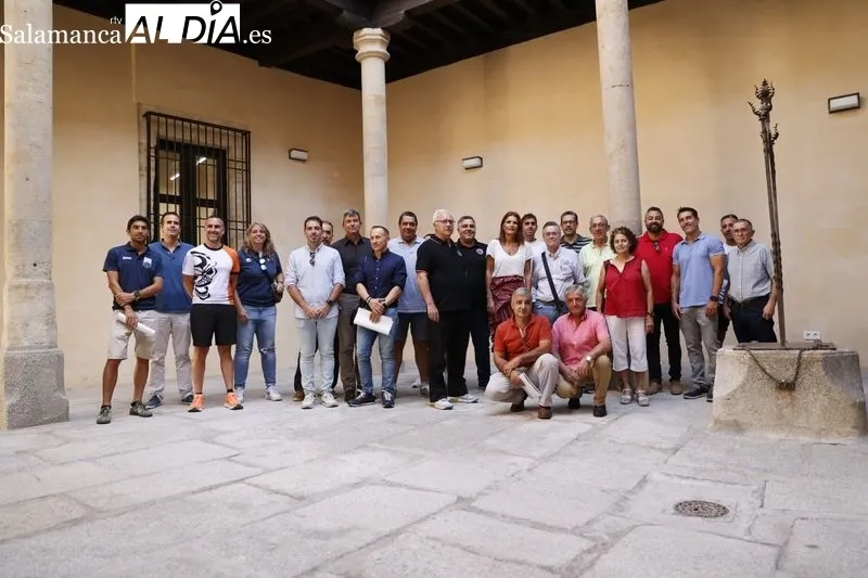  Presentación en la Torre de los Anaya del Programa Deportivo de Ferias y Fiestas se desarrollará del 1 al 24 de septiembre. Foto de David Sañudo