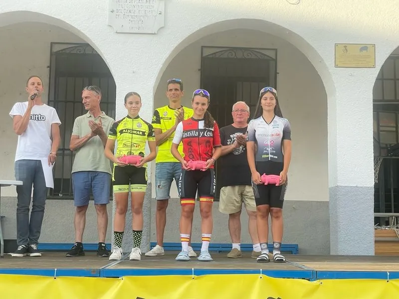 Participantes de Salamanca es Ciclismo en el Memorial Basilio González de Ledrada