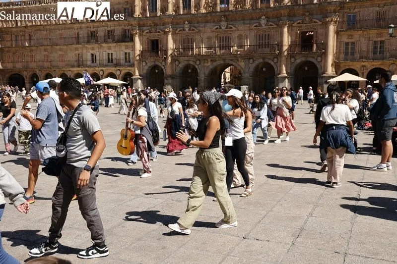 Jóvenes que se dirigen a la JMJ en Salamanca | FOTOS: David Sañudo 