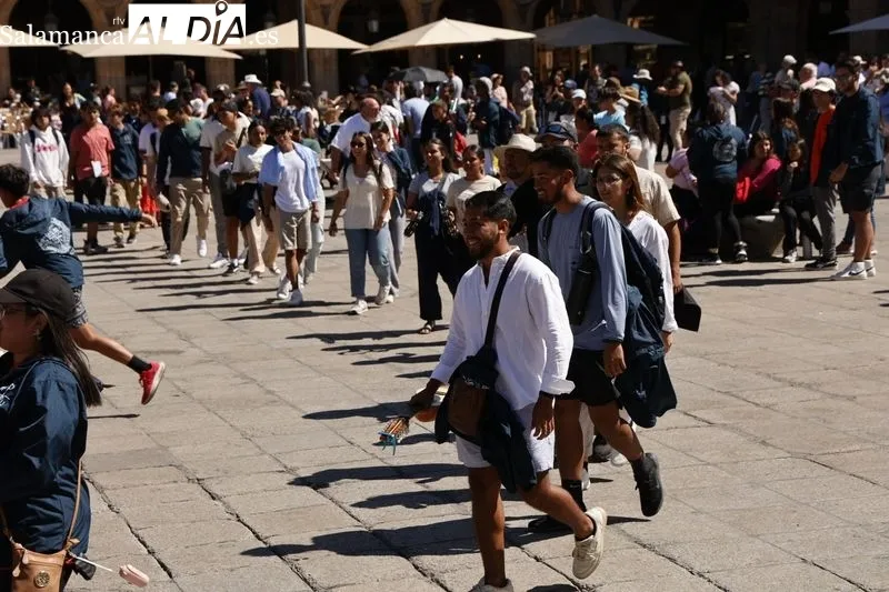Jóvenes que se dirigen a la JMJ en Salamanca | FOTOS: David Sañudo 