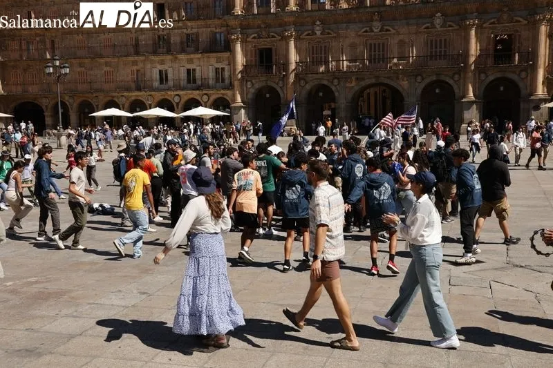 Jóvenes que se dirigen a la JMJ en Salamanca | FOTOS: David Sañudo 