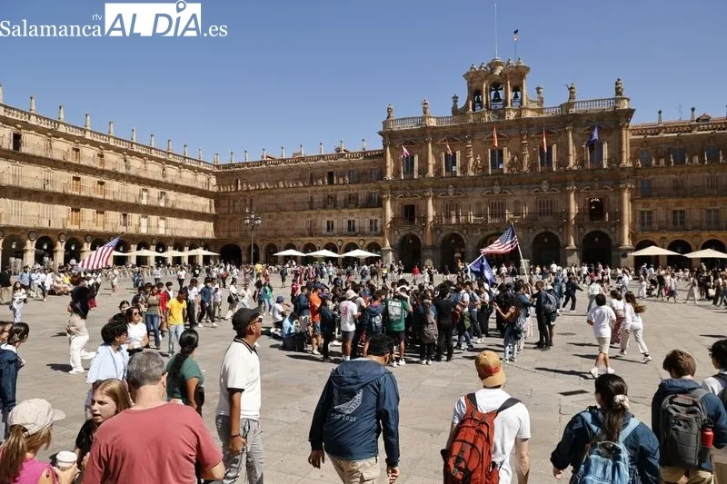 Jóvenes que se dirigen a la JMJ en Salamanca | FOTOS: David Sañudo 