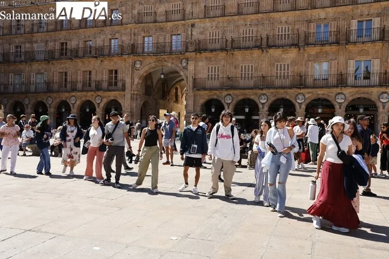 Jóvenes que se dirigen a la JMJ en Salamanca | FOTOS: David Sañudo 